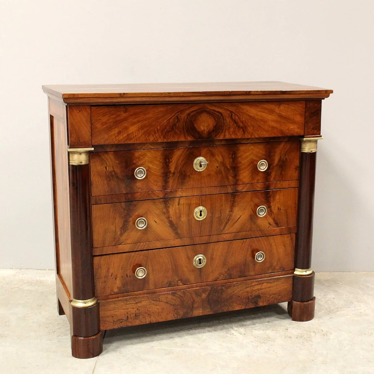 Empire chest of drawers in walnut, early 19th century 3
