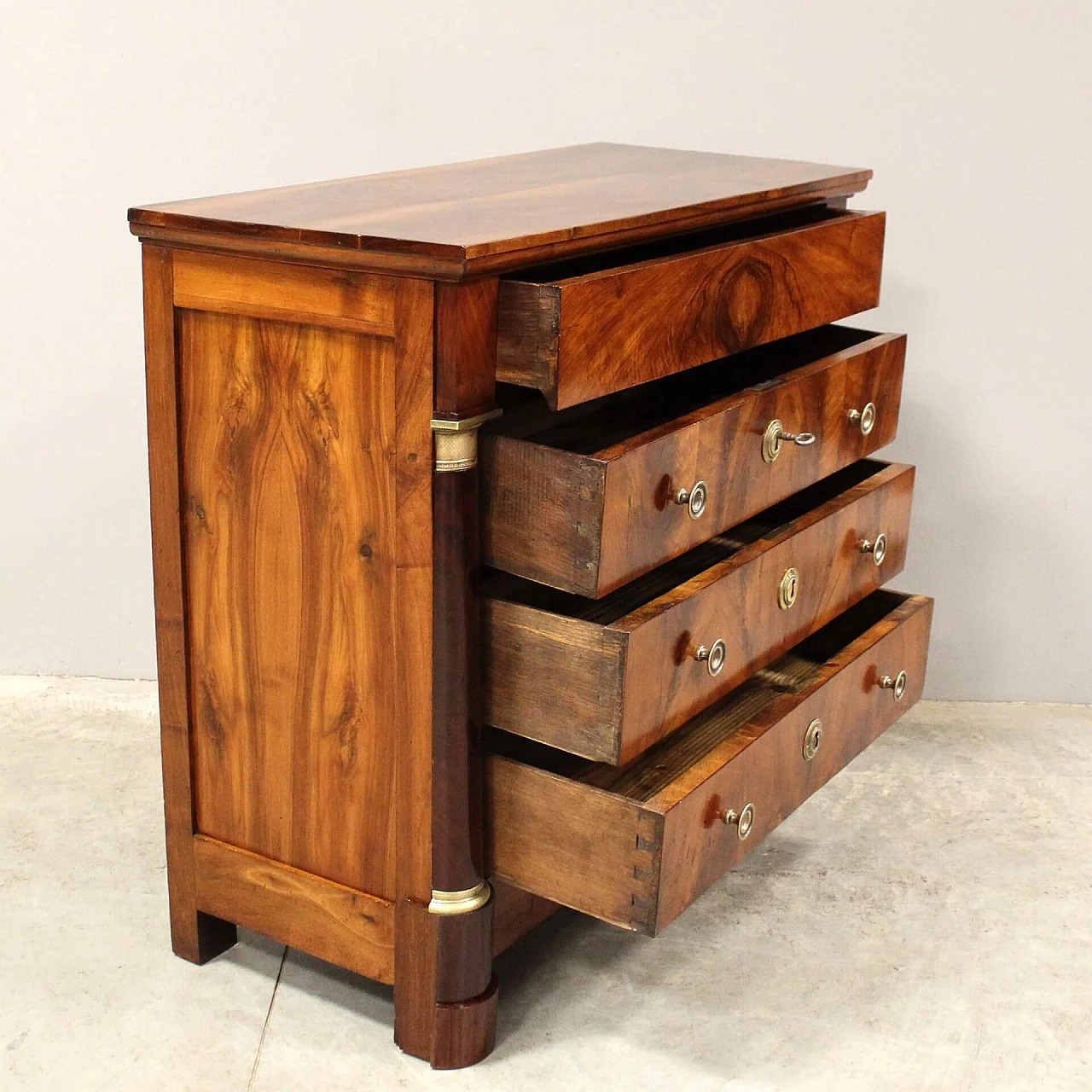 Empire chest of drawers in walnut, early 19th century 6
