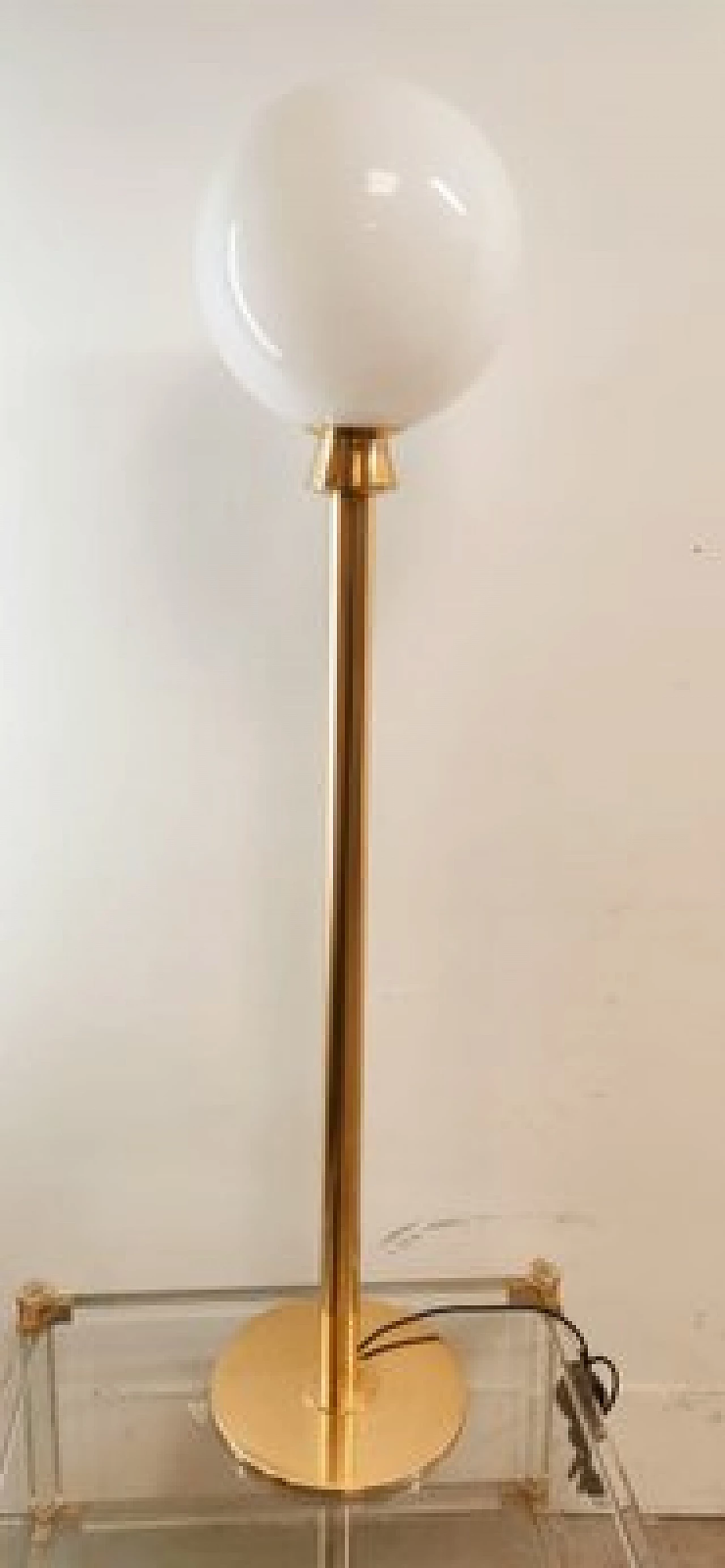 Brass and glass floor lamp, 1970s 18