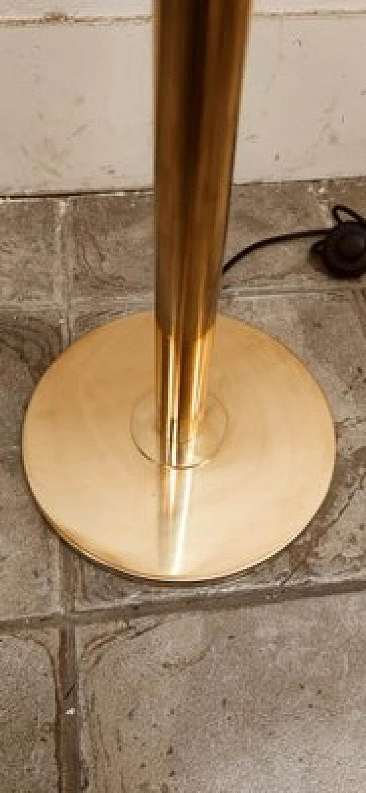 Brass and glass floor lamp, 1970s 20