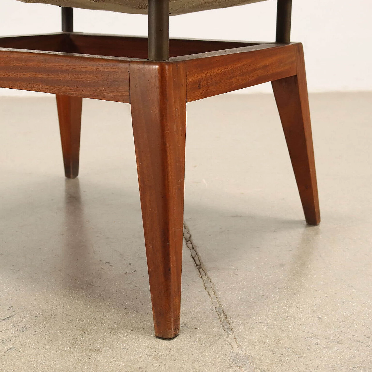 6 Argentine chairs in mahogany, brass and gray skai, 1950s 7