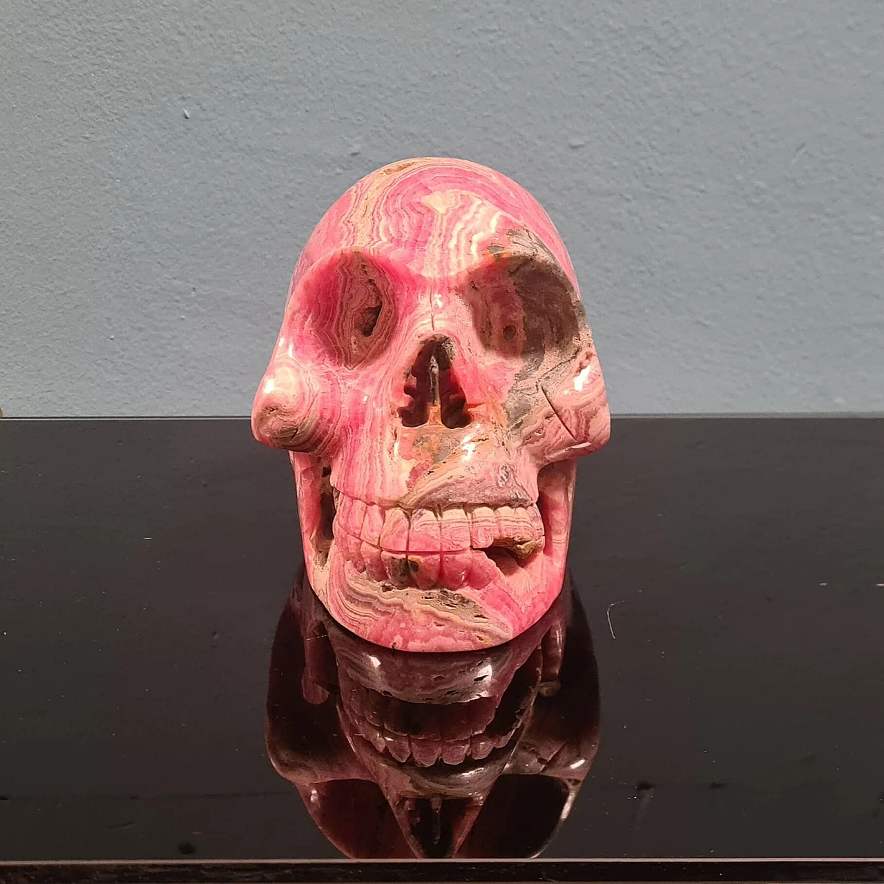 Skull, rhodocrosite sculpture, 1990s 1