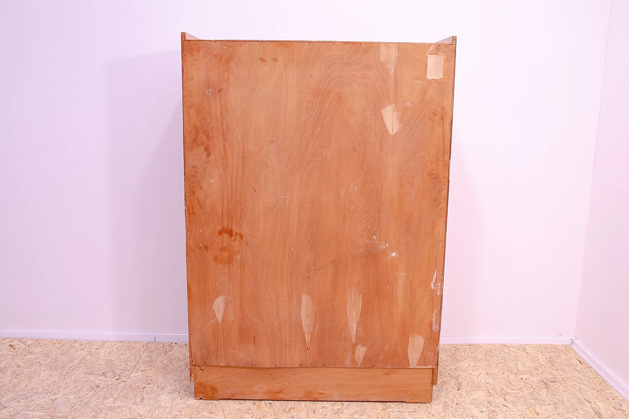 Armadio in faggio e compensato di František Jirák per Tatra Nábytok, anni '60 17