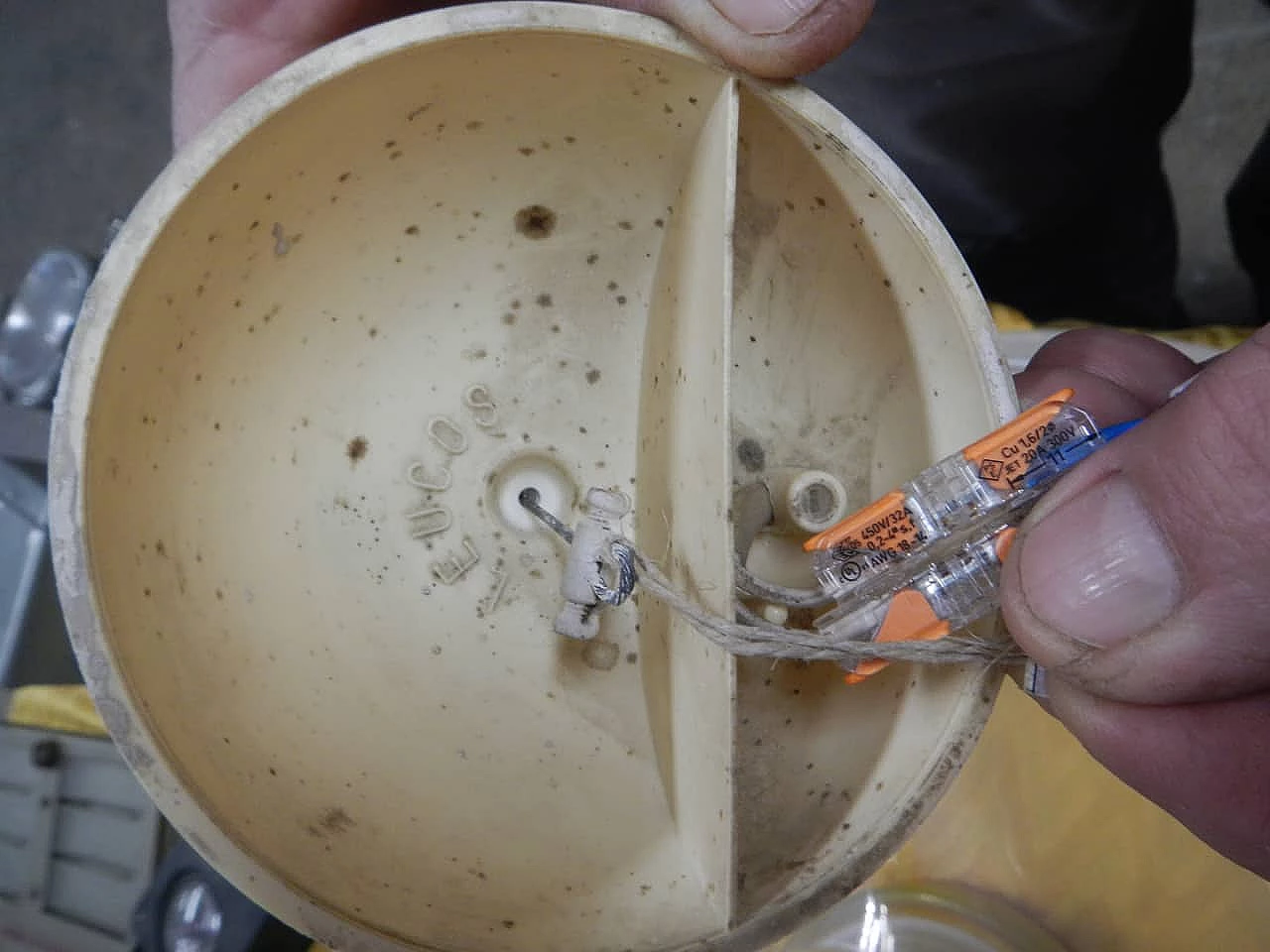 Murano glass hanging lamp by Leucos, 1960s 12