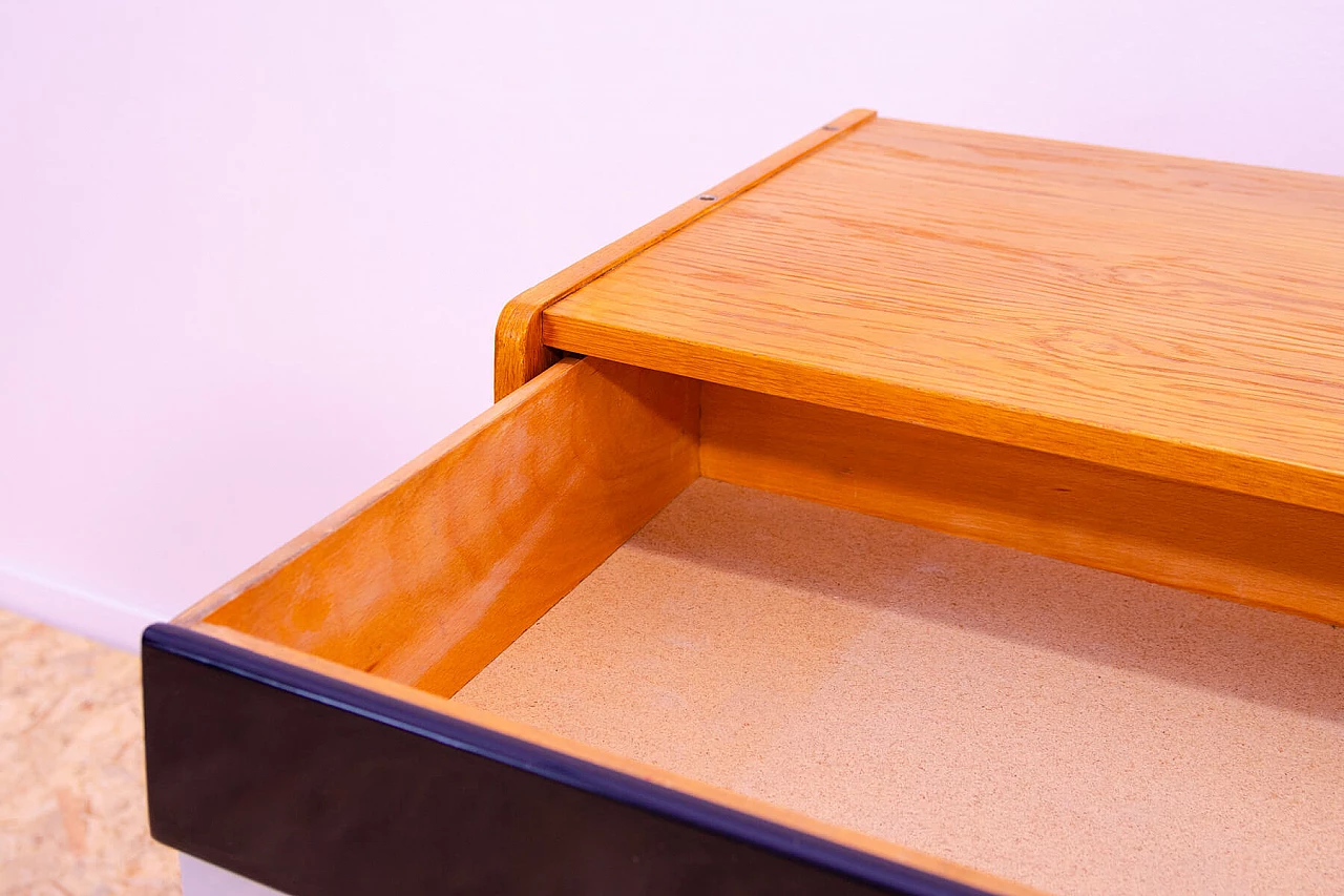 Cassettiera U-458 di Jiří Jiroutek per Interiér Praha, anni '60 15