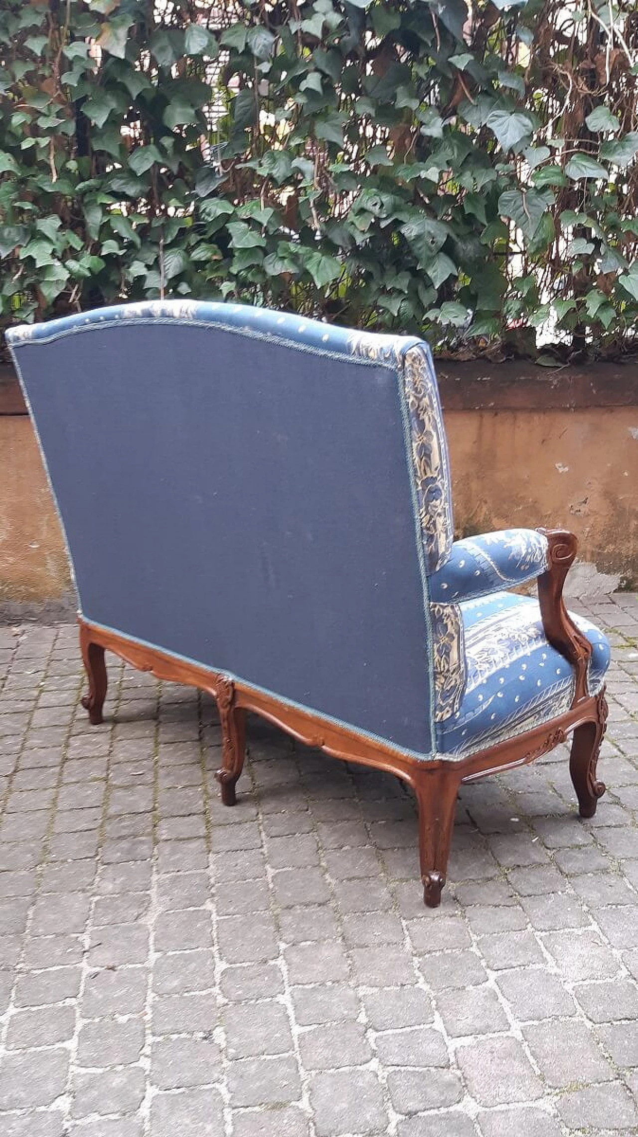 Divano veneto stile Luigi XV in noce, '800 1