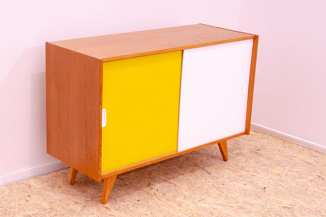 U-452 sideboard by Jiří Jiroutek for Interiér Praha, 1960s 4