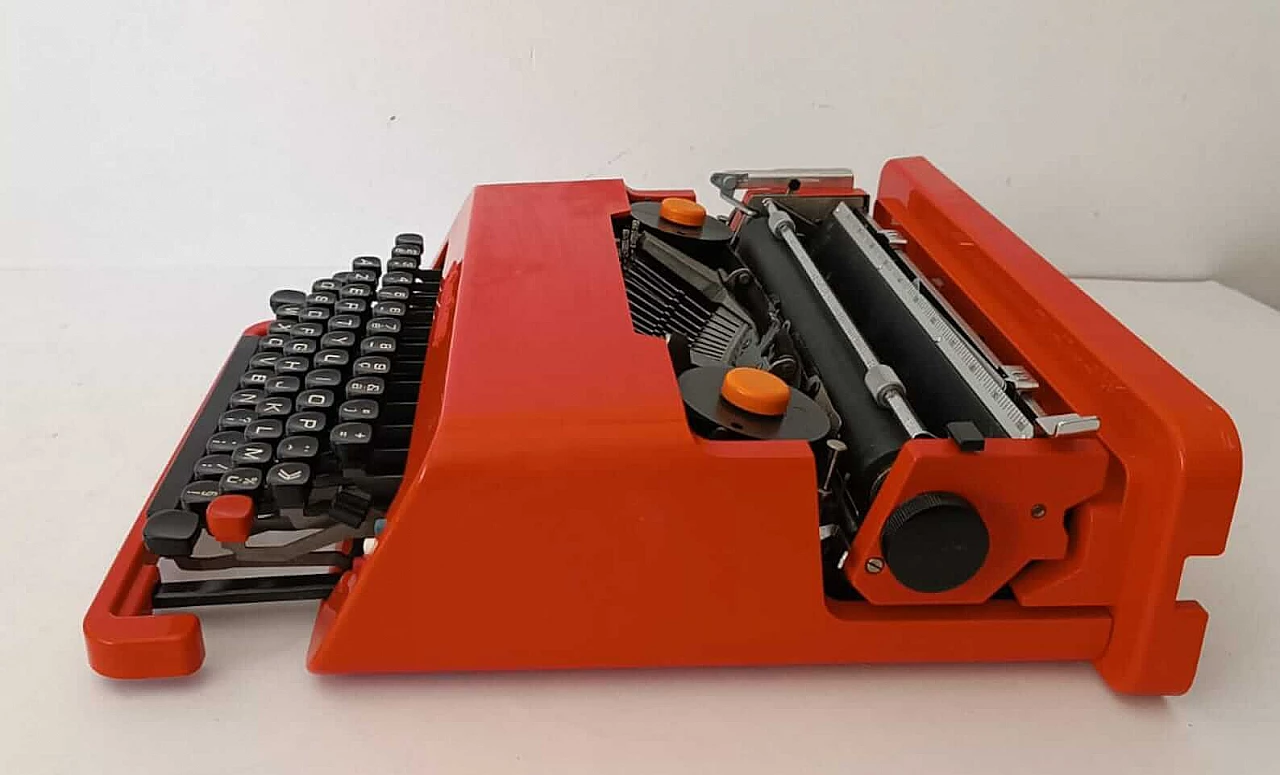 Valentine red typewriter by Ettore Sottsass for Olivetti, 1970s 2