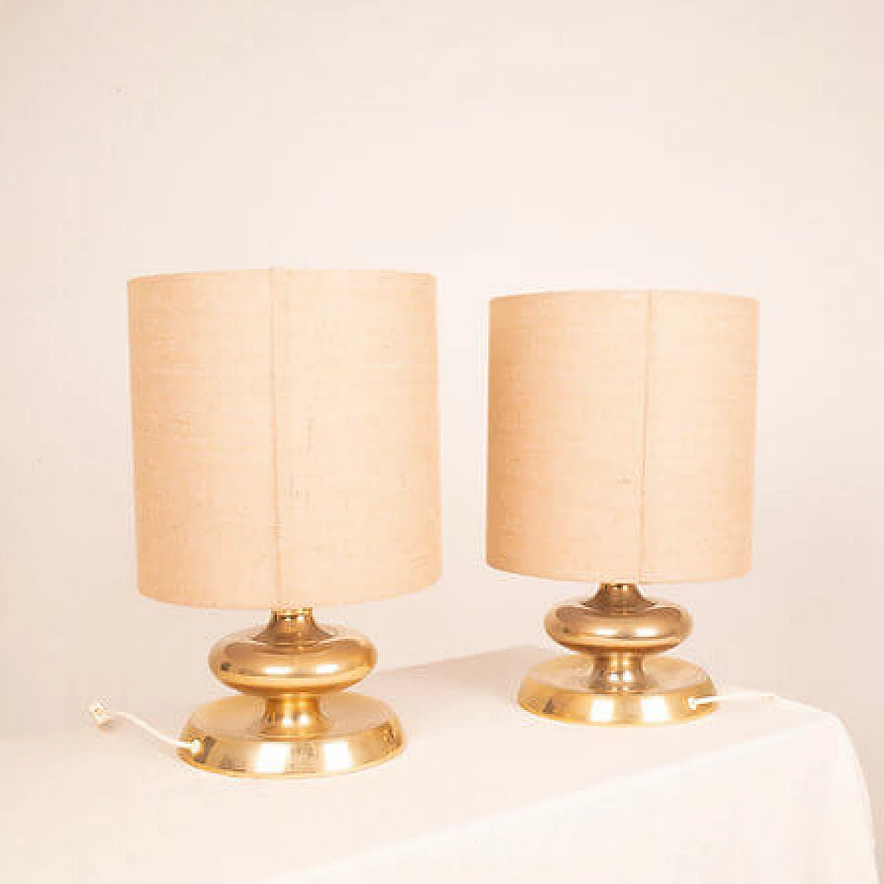 Pair of Gold24K Edition C-363 table lamps by Luci, 1970s 3