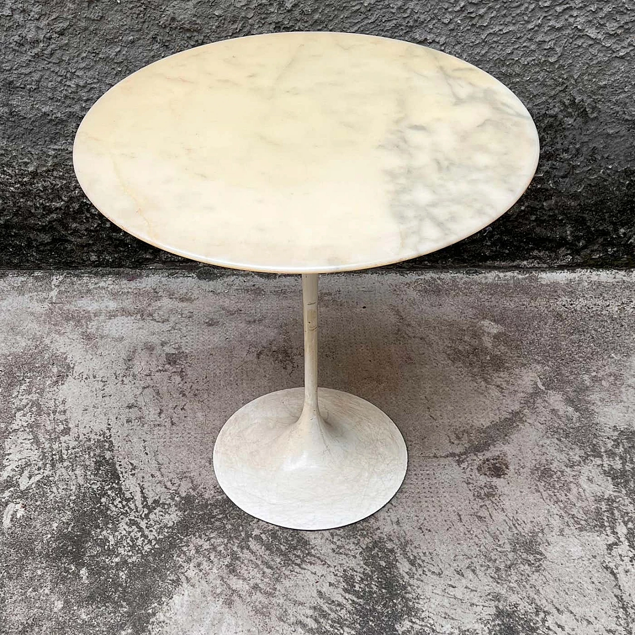 Tulip coffee table in white Carrara marble by Eero Saarinen for Knoll, 1960s 2