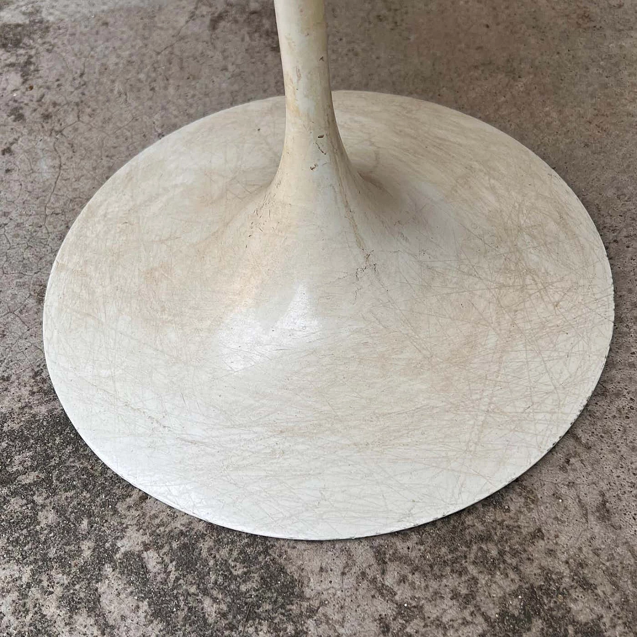 Tavolino Tulip in marmo bianco di Carrara di Eero Saarinen per Knoll, anni '60 4