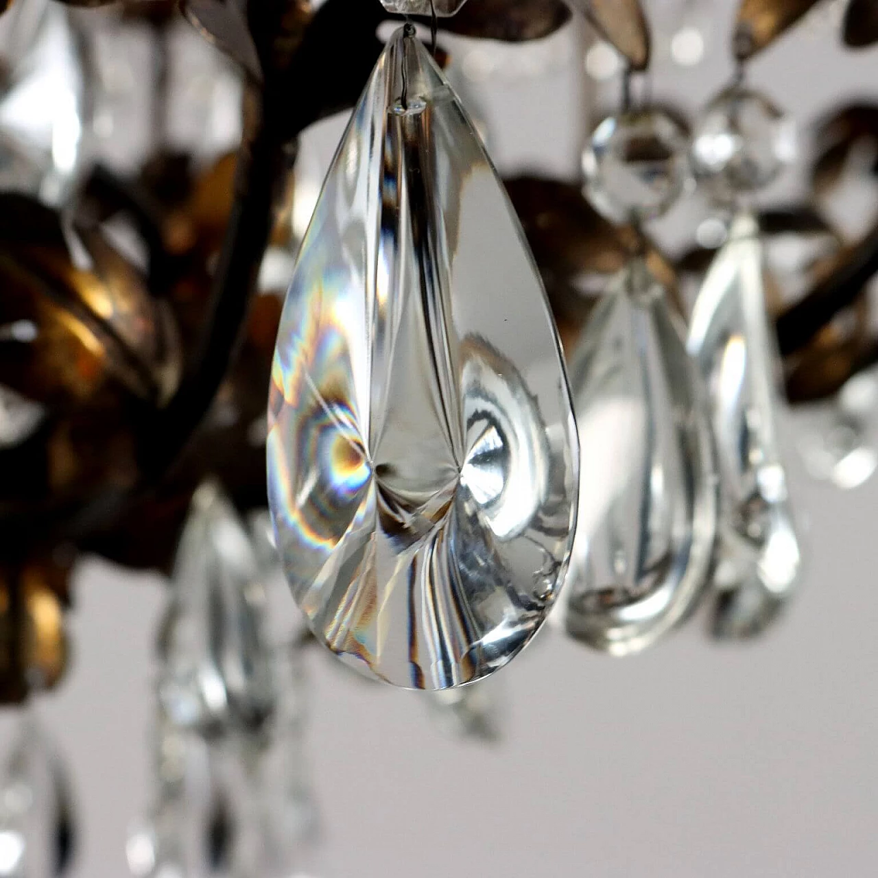 12-light chandelier made of sheet metal and glass pendants 4