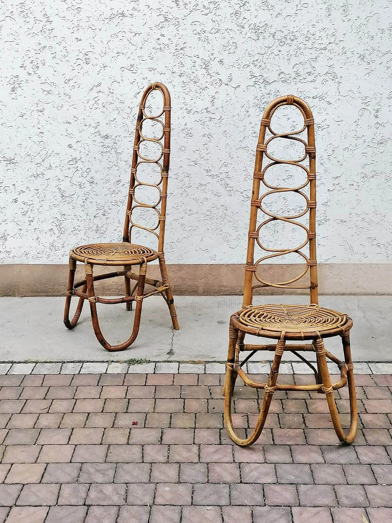 Coppia di sedie in bambù, malacca e giunco, anni '60 2