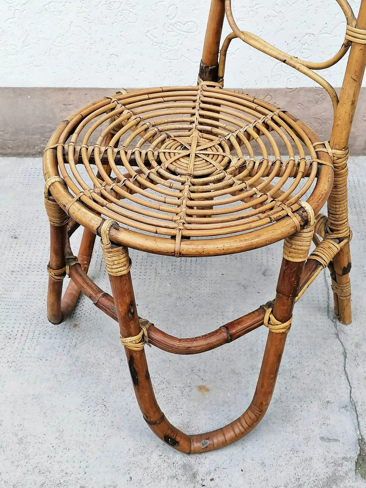 Coppia di sedie in bambù, malacca e giunco, anni '60 7