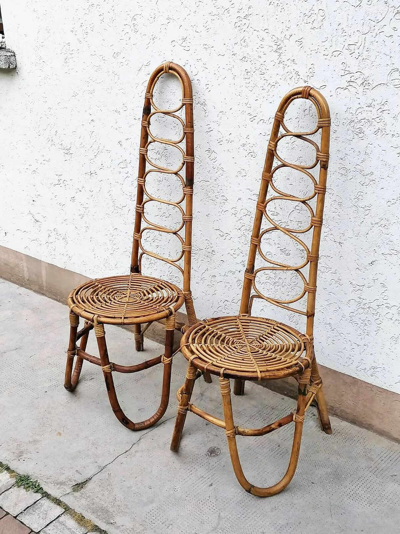 Coppia di sedie in bambù, malacca e giunco, anni '60 10