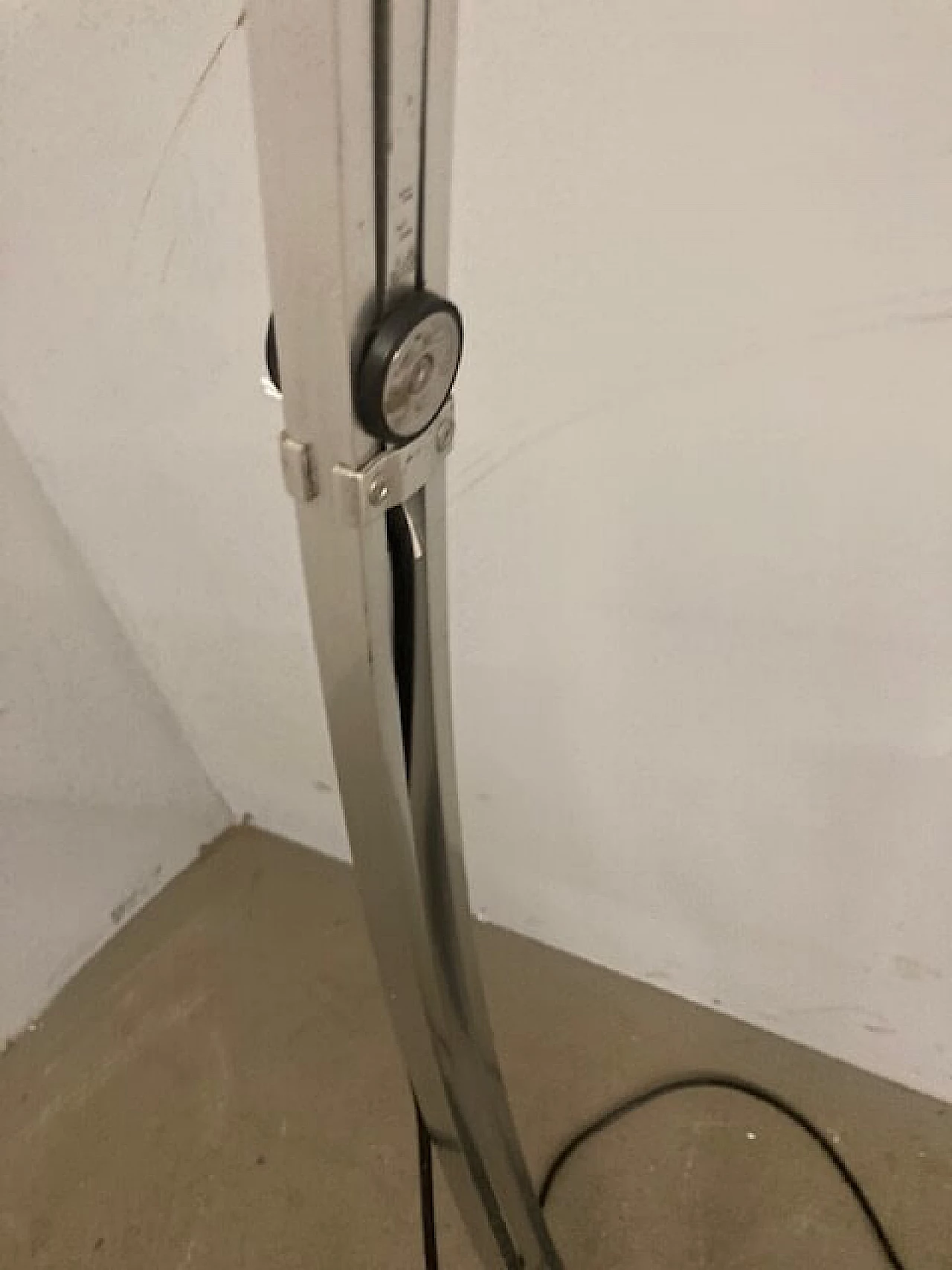 Space Age arched floor lamp in chrome-plated metal, 1960s 10