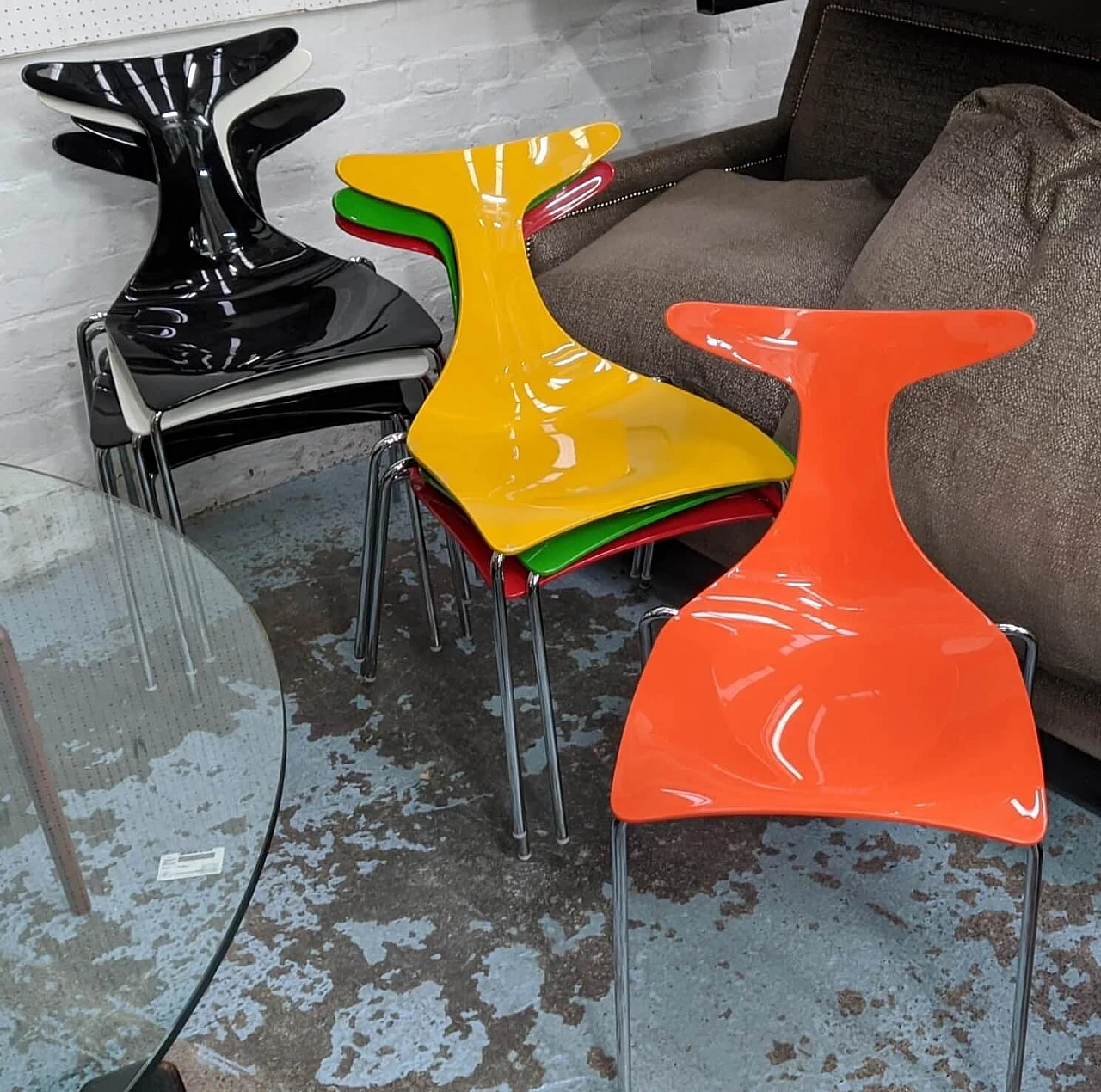 6 Yellow Delfy chairs by Gino Carollo for Ciacci Creaty 11