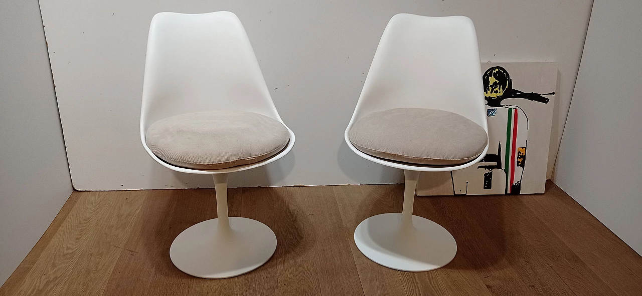 Pair of Tulip 769 S chairs by Eero Saarinen for Alivar, 1984 7