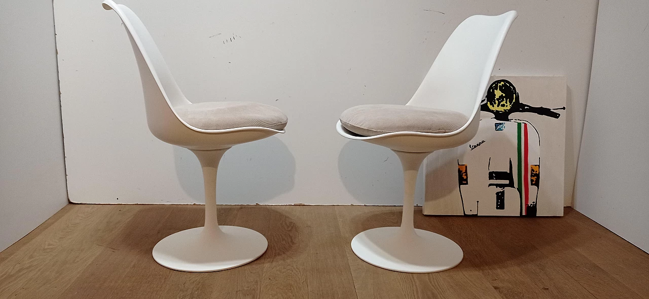 Pair of Tulip 769 S chairs by Eero Saarinen for Alivar, 1984 8