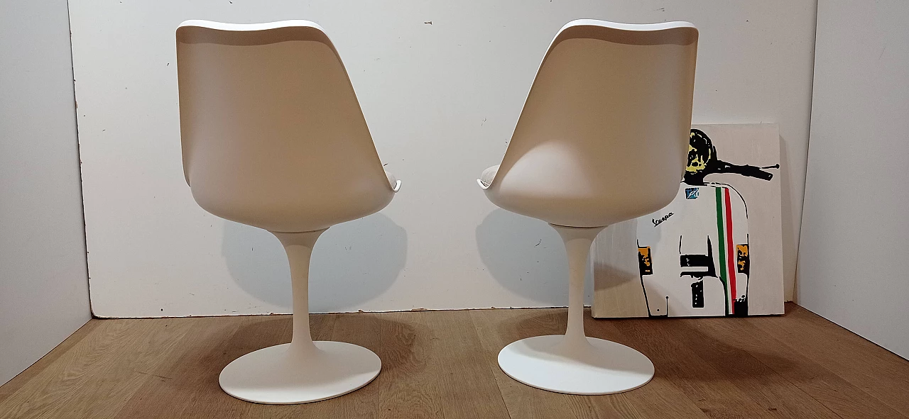Pair of Tulip 769 S chairs by Eero Saarinen for Alivar, 1984 12