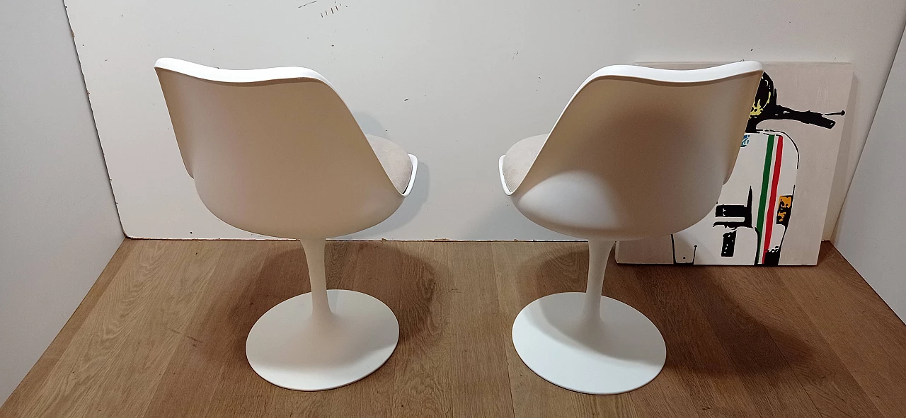 Pair of Tulip 769 S chairs by Eero Saarinen for Alivar, 1984 13