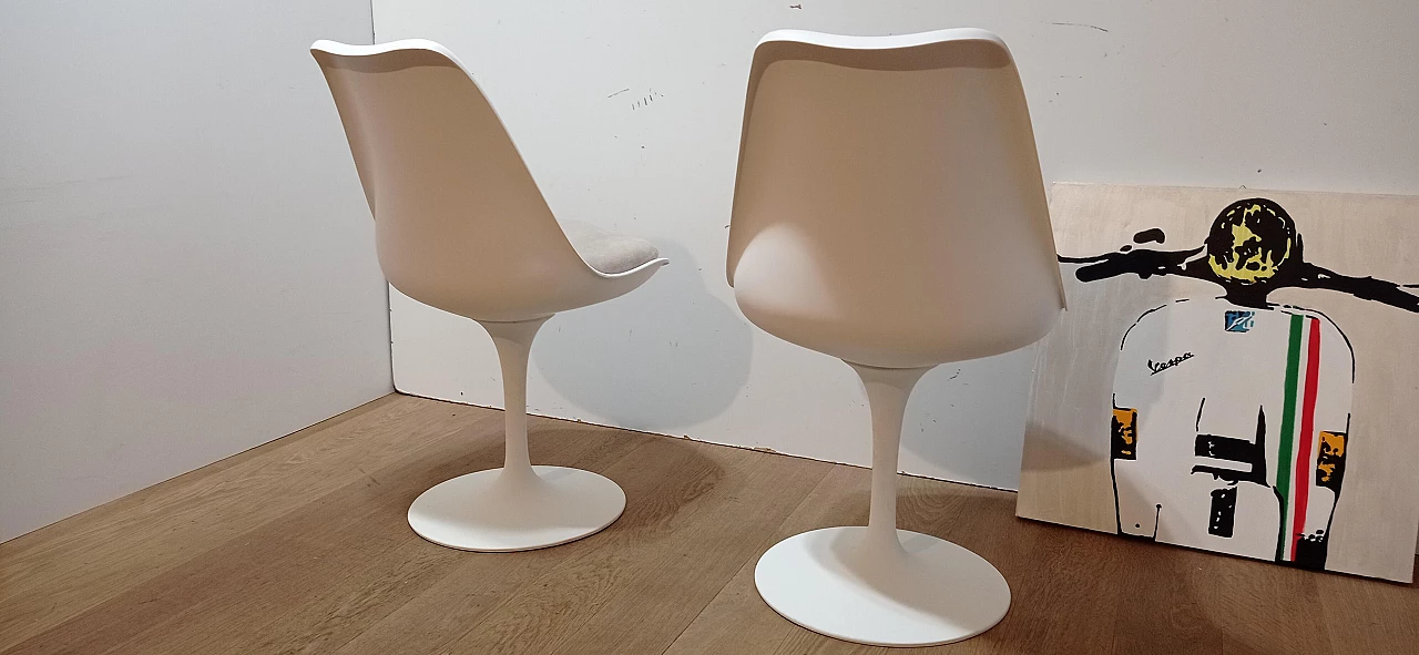 Pair of Tulip 769 S chairs by Eero Saarinen for Alivar, 1984 16