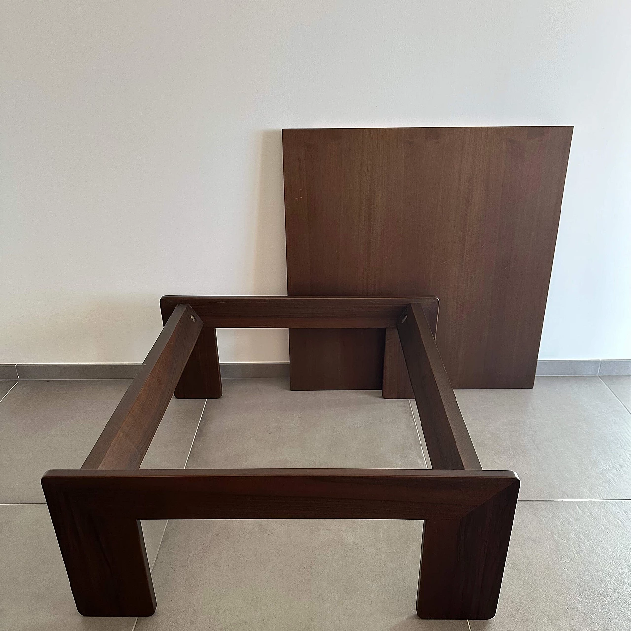 Tavolino Bastiano in legno di Tobia Scarpa per Gavina, anni '60 2