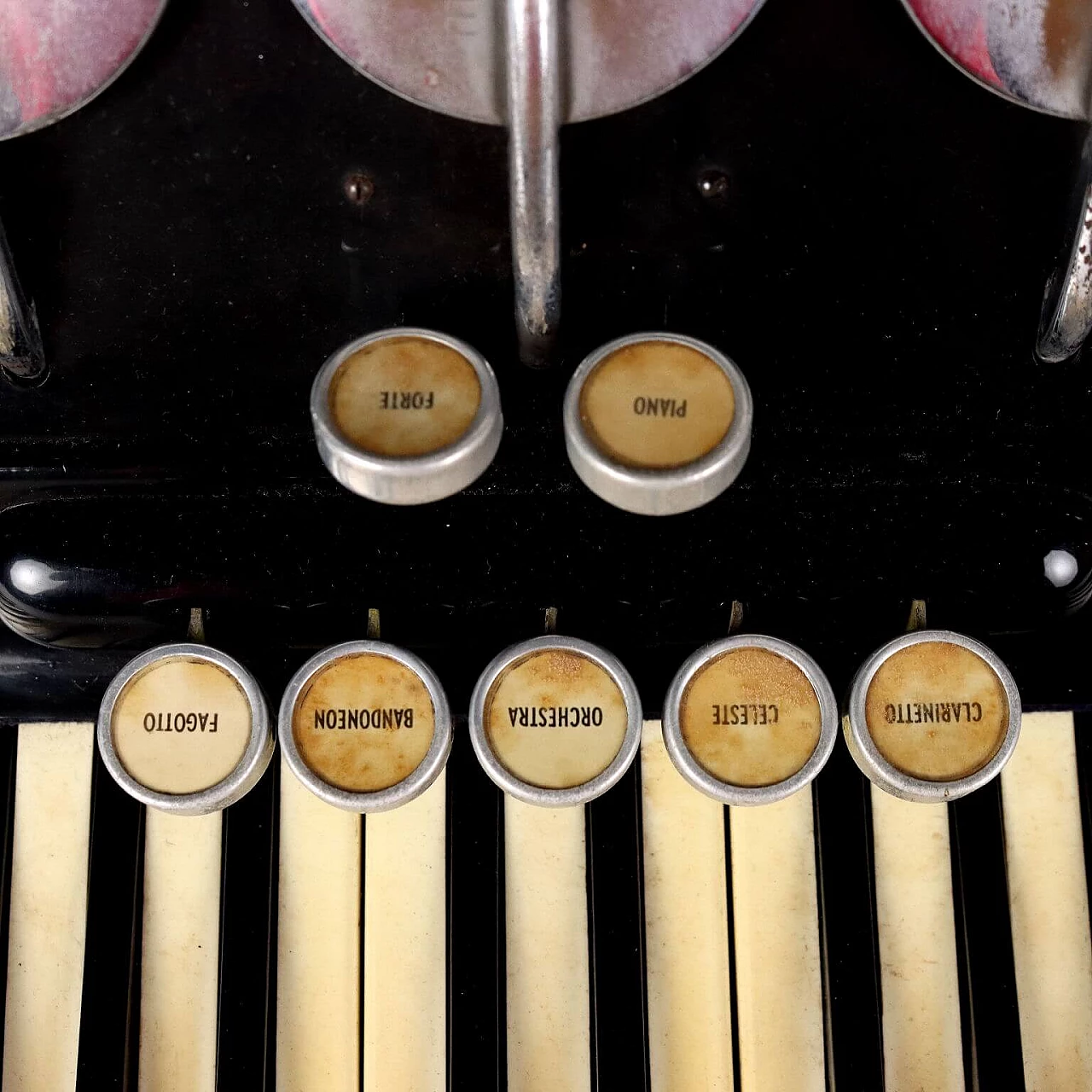 Fisarmonica Scandalli 96 bassi, anni '50 6