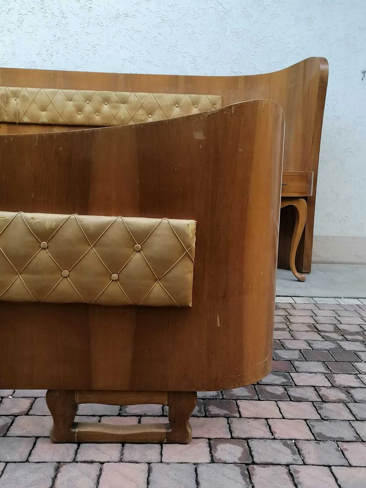 Letto matrimoniale in legno curvato con lampade e comodini incorporati, anni '30 18