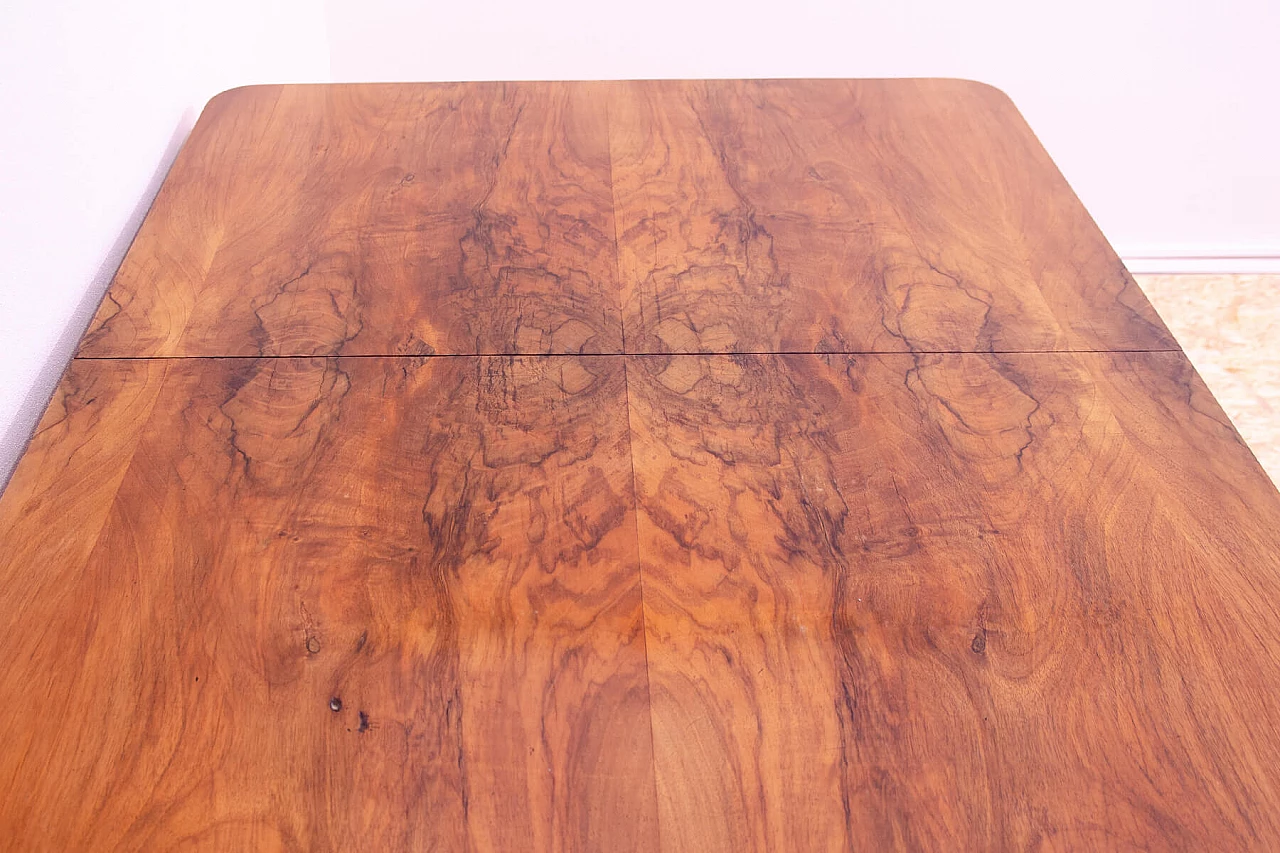 Tavolo Art Déco cecoslovacco allungabile in noce, anni '30 5