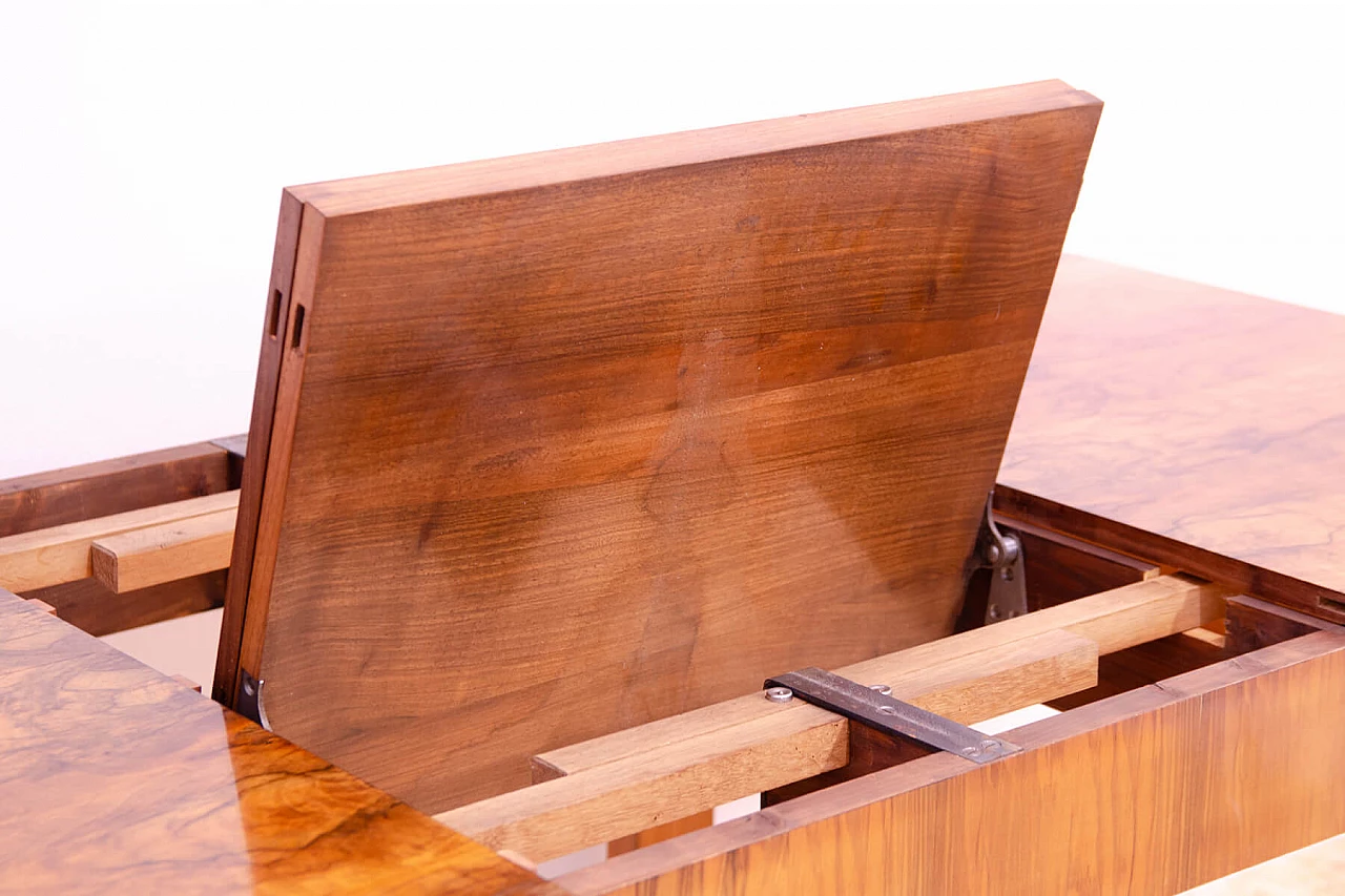 Tavolo Art Déco cecoslovacco allungabile in noce, anni '30 14