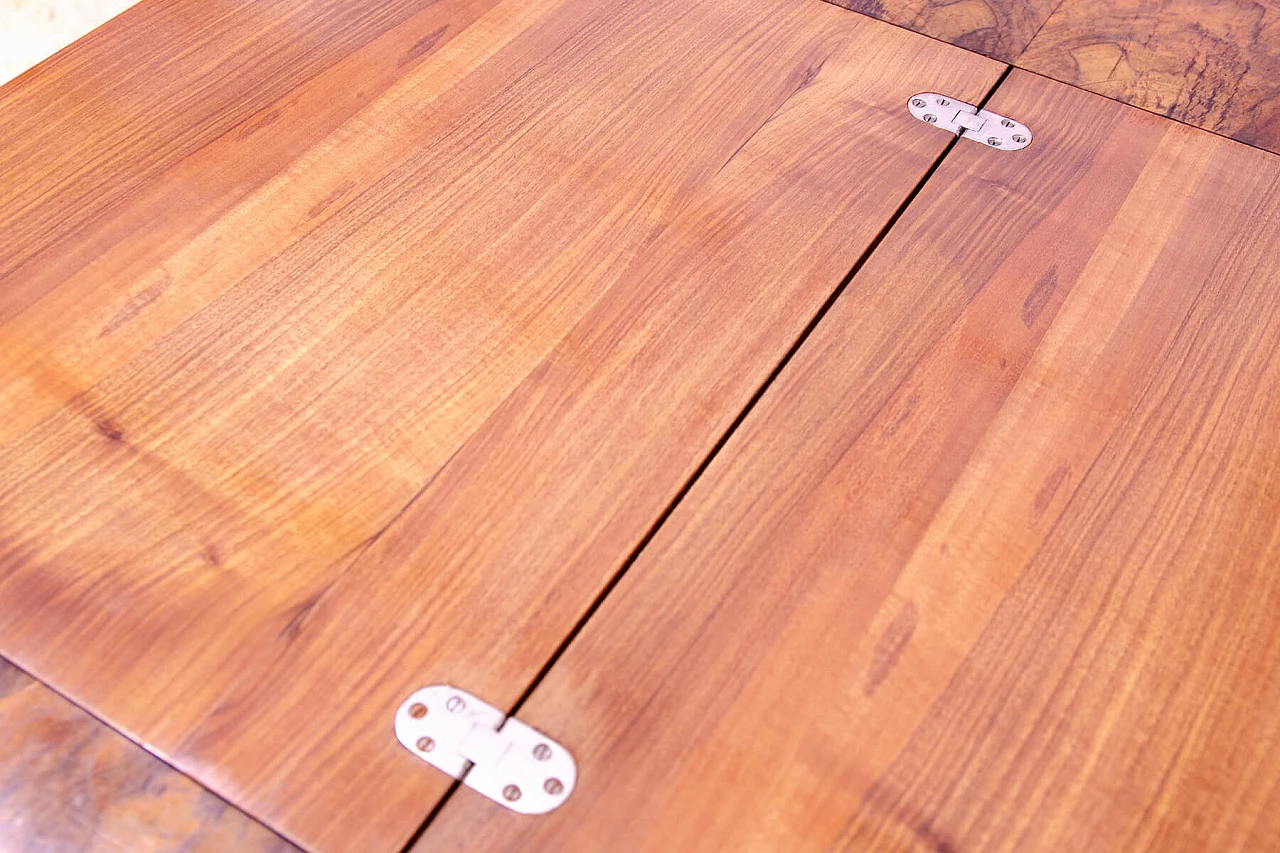 Tavolo Art Déco cecoslovacco allungabile in noce, anni '30 17