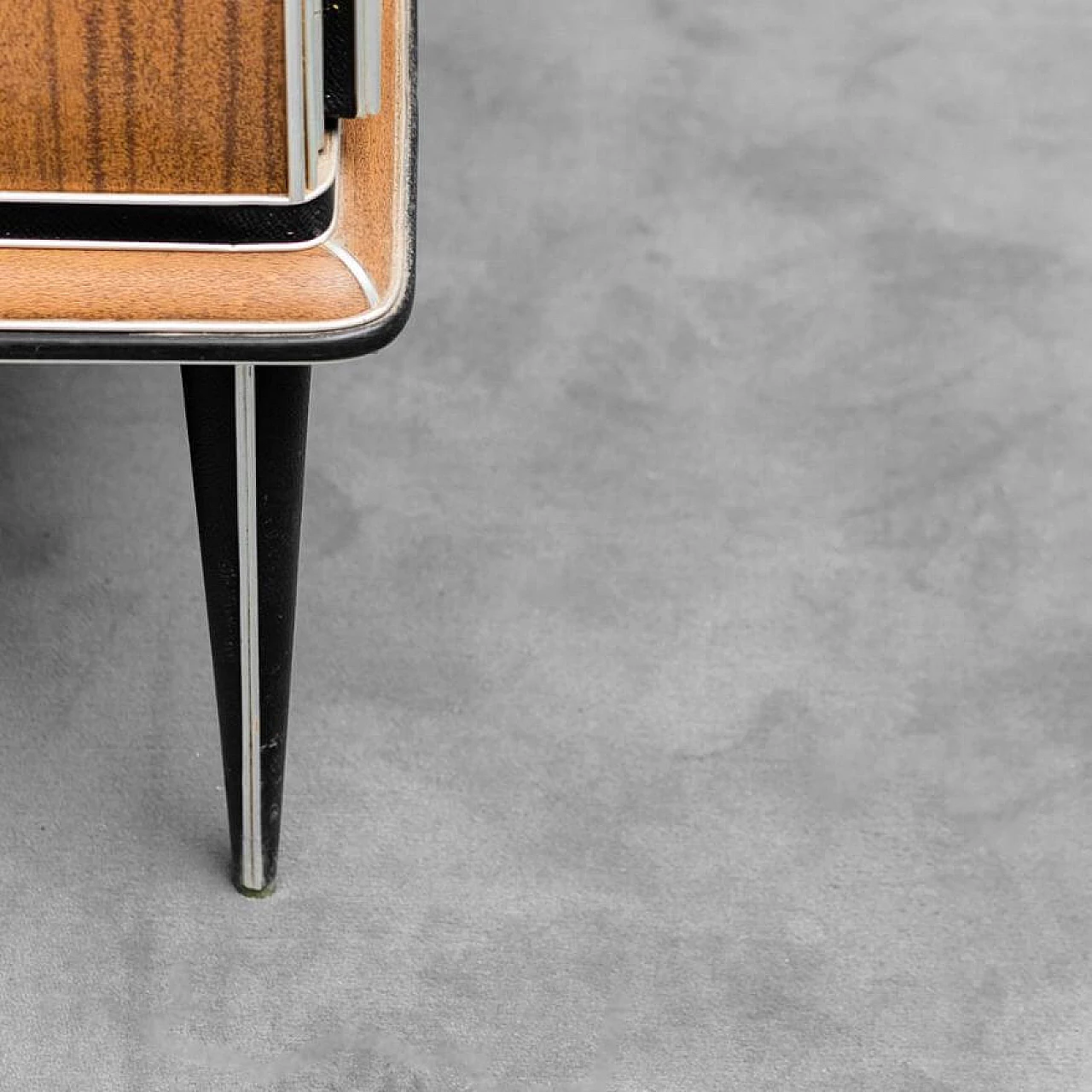 Credenza in legno e metallo con piedi in skai di Umberto Mascagni, anni '50 6