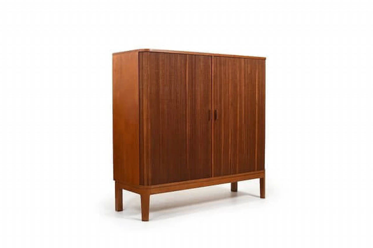 Credenza danese in teak con ante a serranda, anni '50 1