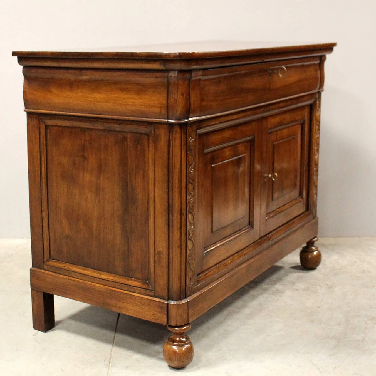 Louis Philippe solid walnut cappuccina sideboard, mid-19th century 16