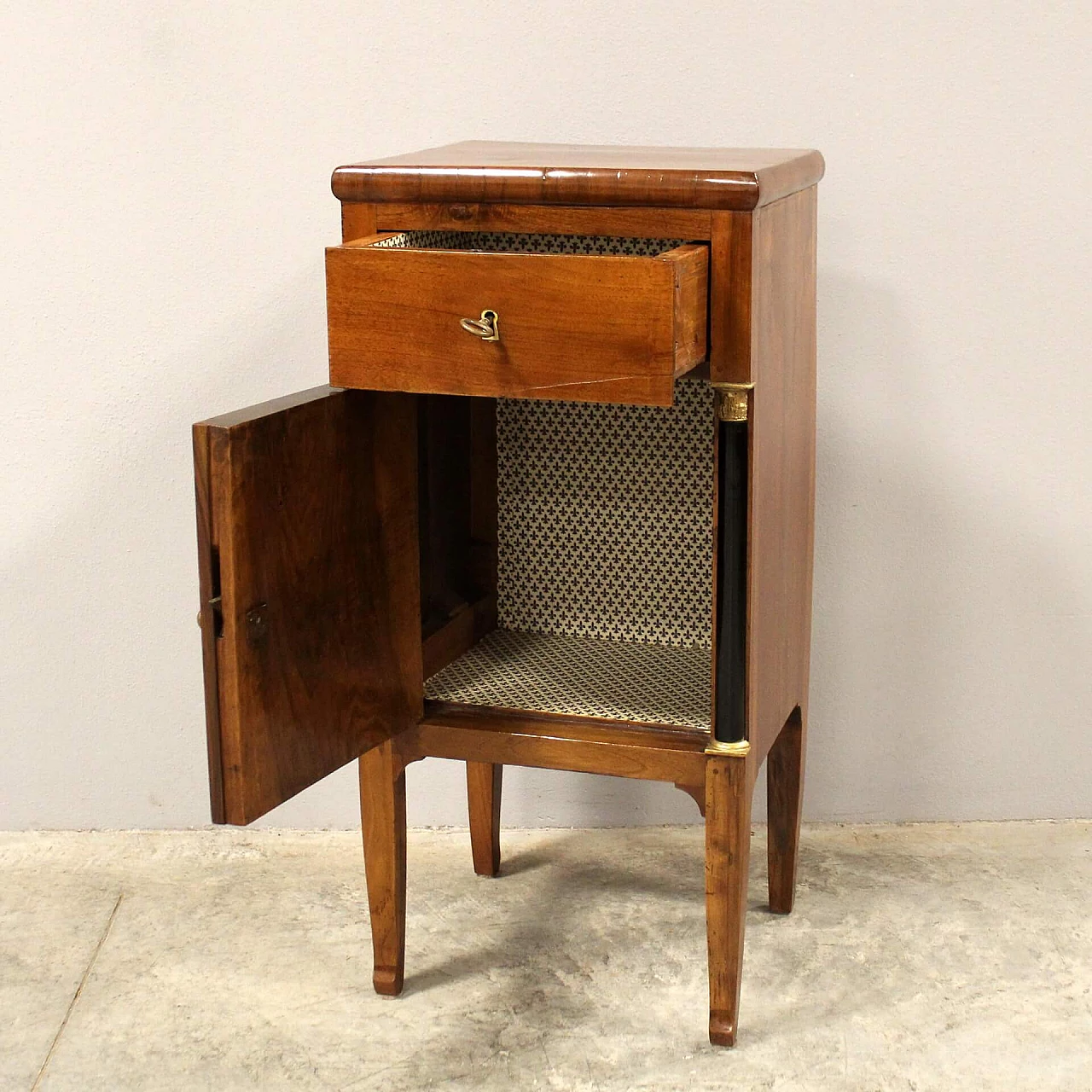 Directoire solid walnut bedside table, late 18th century 10