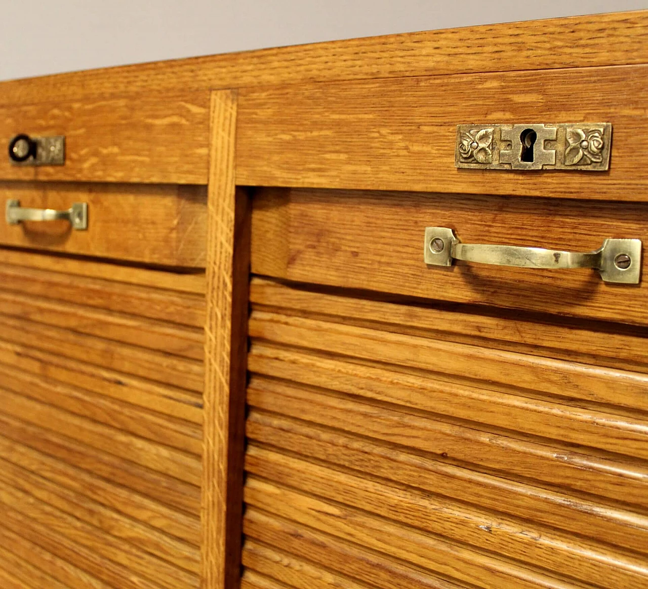 Oak filing cabinet with shutter, early 20th century 7