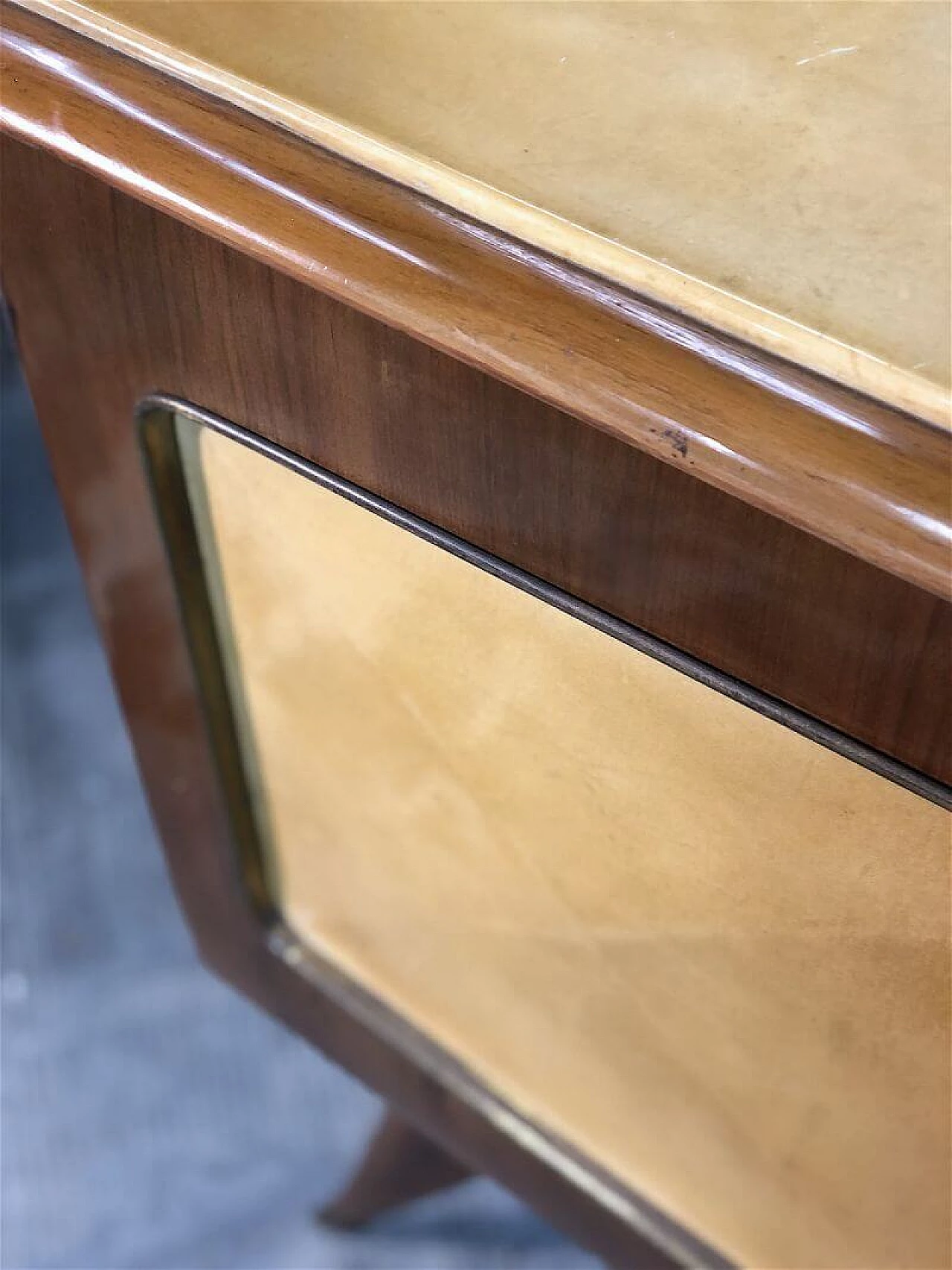 Credenza in pergamena, anni '50 17