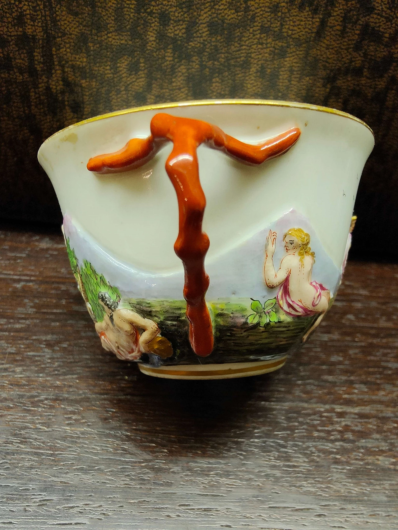 Capodimonte porcelain cup and saucer with mythological motif by Ginori, 19th century 5