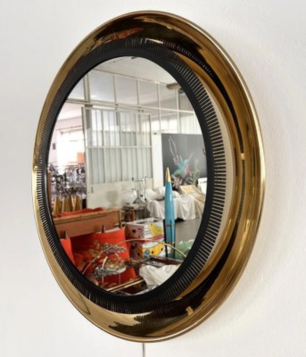 Specchio in ottone con luci di Vereinigte Werkstätten Collection, anni '70 3