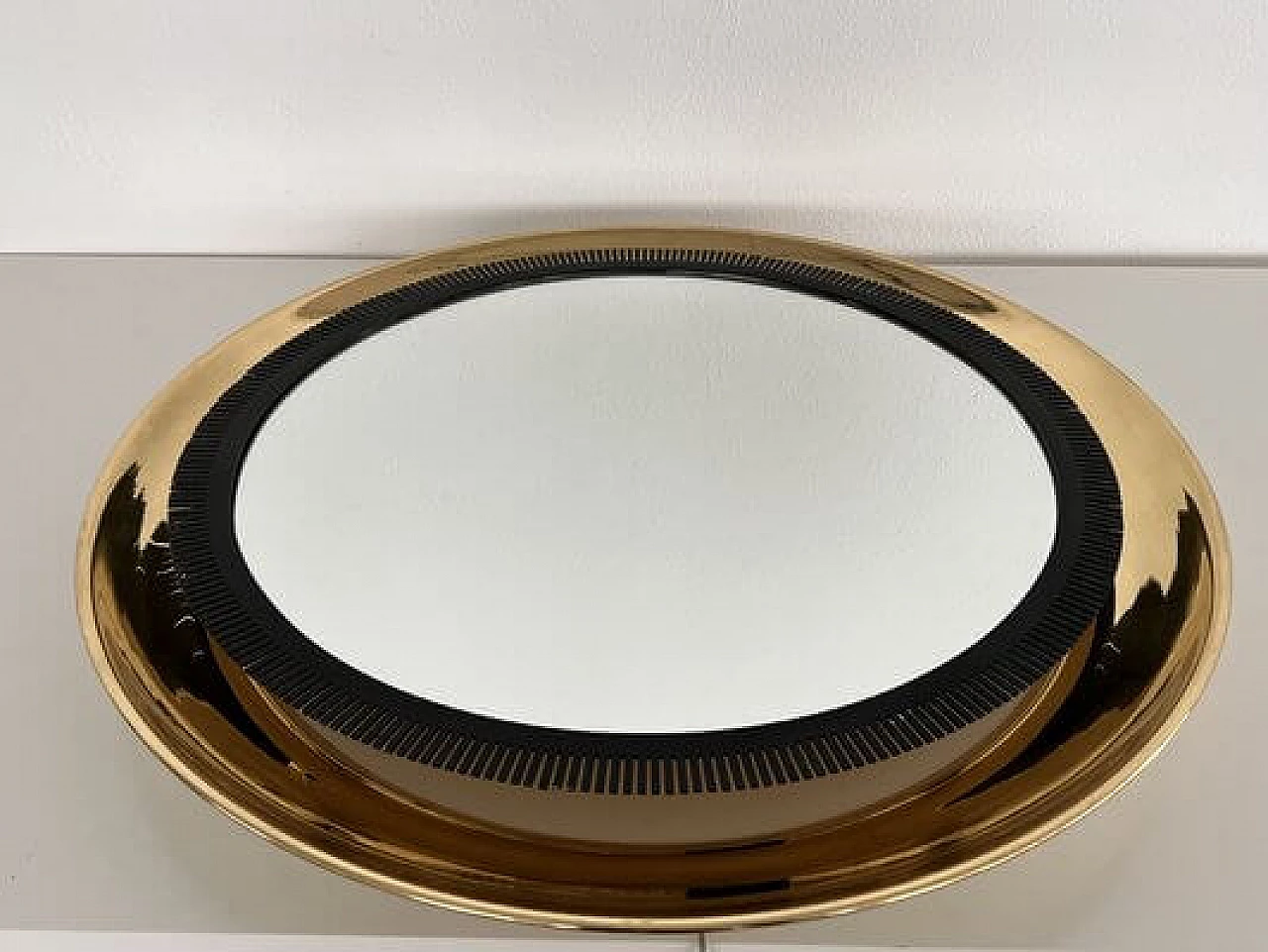 Specchio in ottone con luci di Vereinigte Werkstätten Collection, anni '70 9