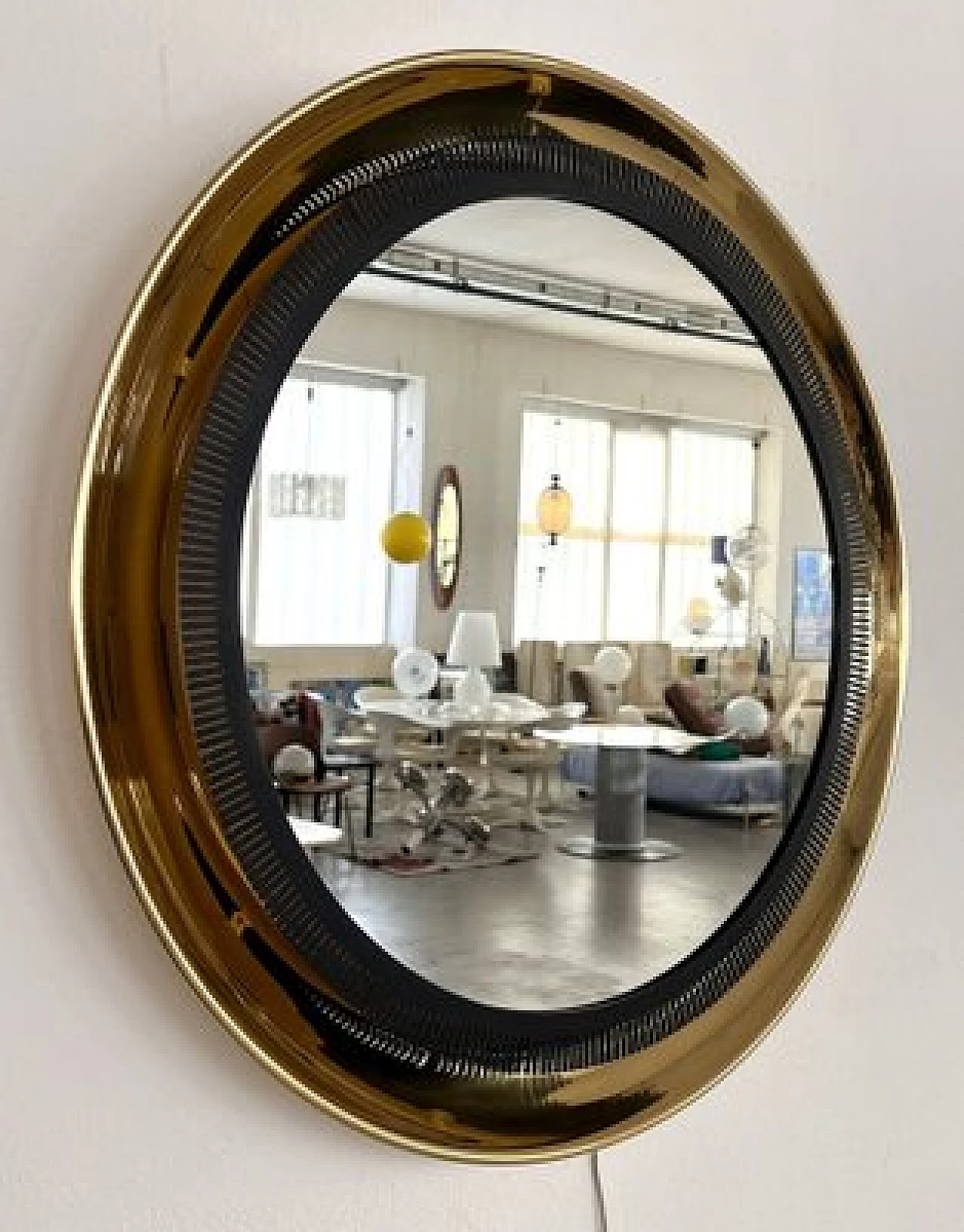 Specchio in ottone con luci di Vereinigte Werkstätten Collection, anni '70 11