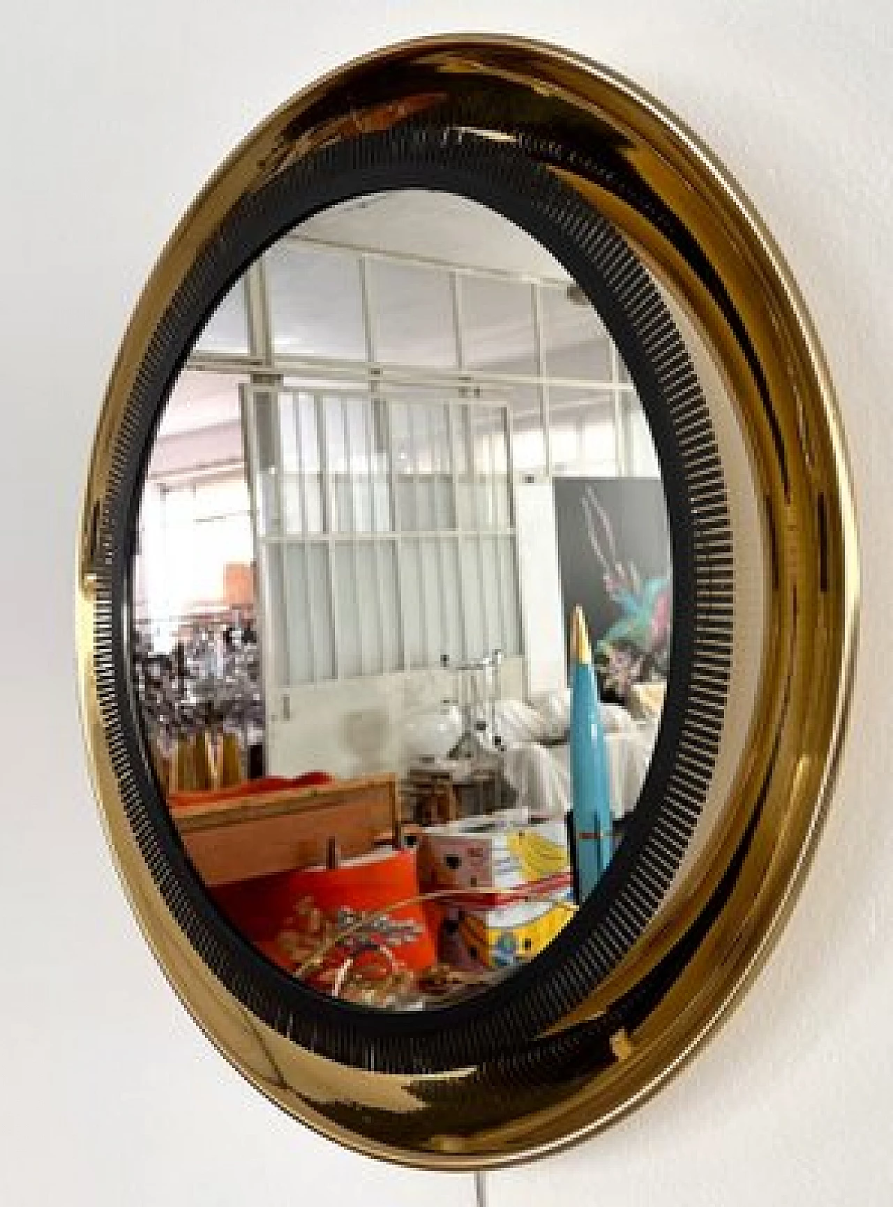 Specchio in ottone con luci di Vereinigte Werkstätten Collection, anni '70 12