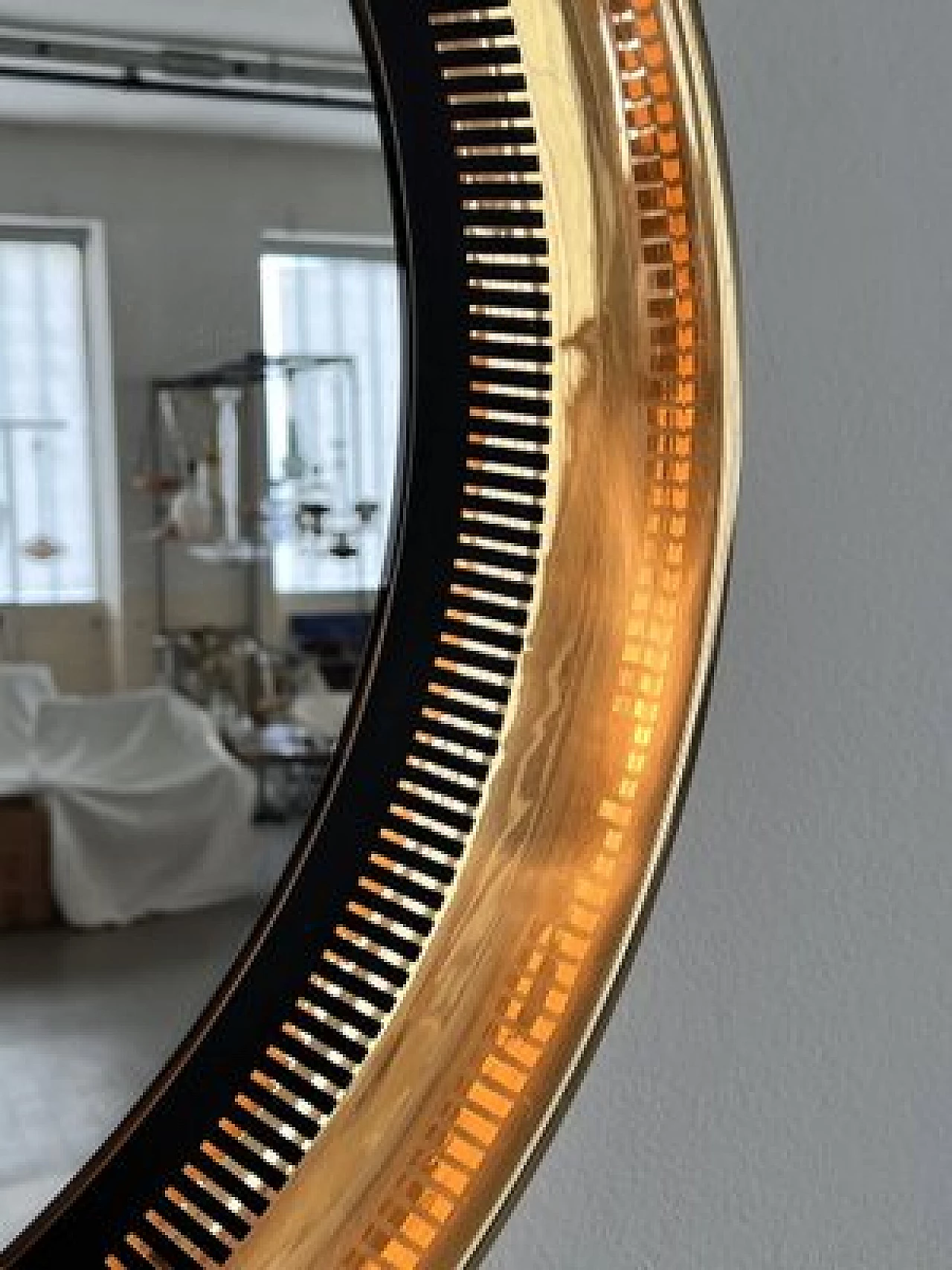 Specchio in ottone con luci di Vereinigte Werkstätten Collection, anni '70 14