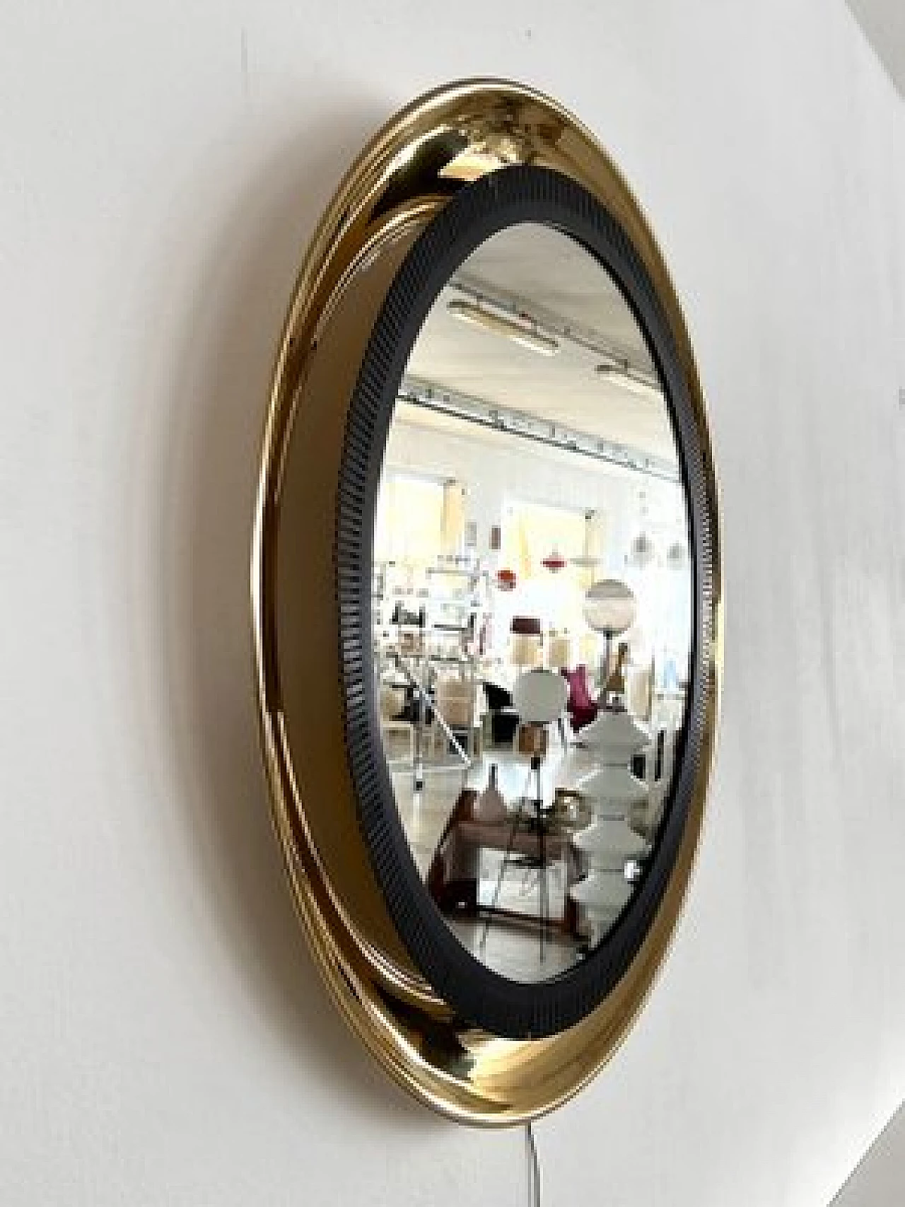 Specchio in ottone con luci di Vereinigte Werkstätten Collection, anni '70 16
