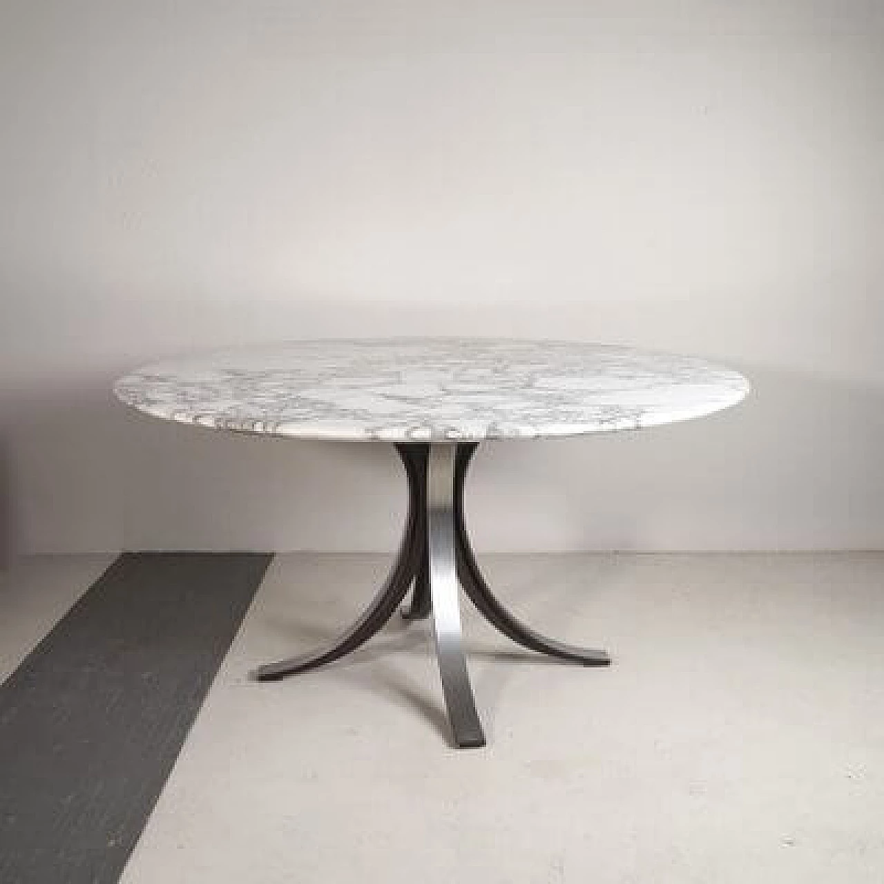 Round T69 table with arabesque Carrara marble top by Osvaldo Borsani & Eugenio Gerli for Tecno, 1960s 5