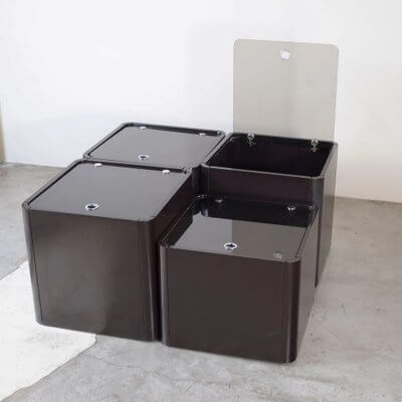 4 Modular boxes in walnut, aluminium and smoked glass, 1970s 7