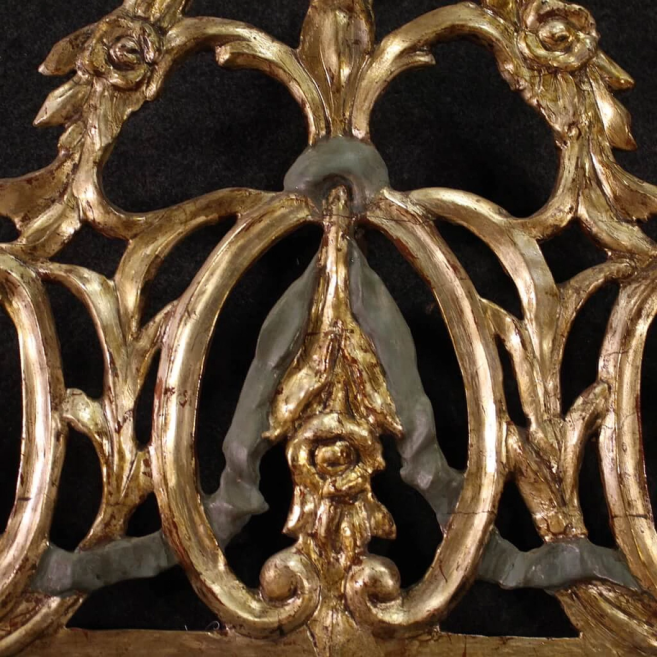 Specchio stile Luigi XVI in legno laccato e dorato, prima metà dell'800 11
