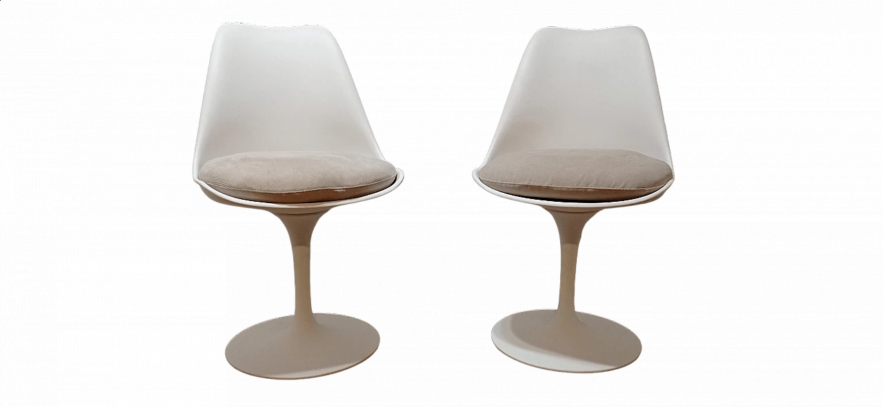 Pair of Tulip 769 S chairs by Eero Saarinen for Alivar, 1984 53