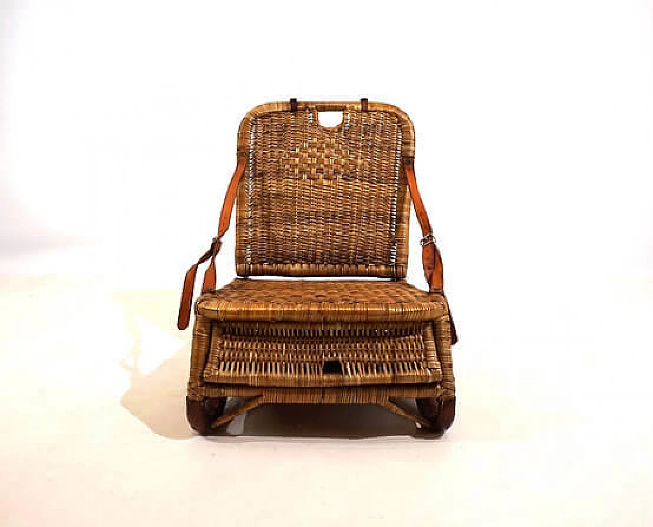 Rattan and leather folding beach chair, 1940s 9
